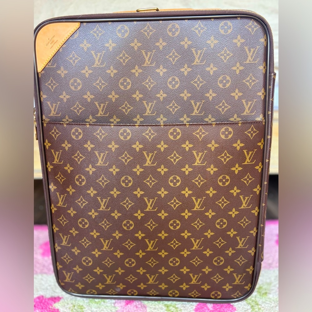 Louis Vuitton Monogram Carry On Luggage